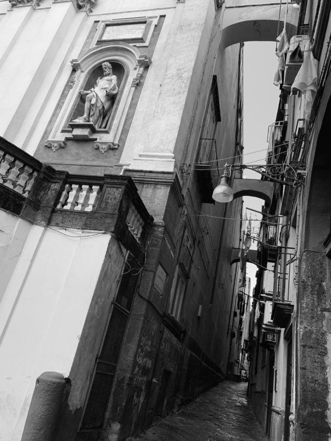 Casa Donna Francy City Center Napels Buitenkant foto