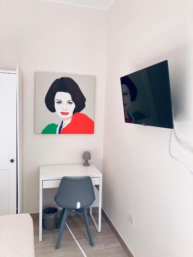 Casa Donna Francy City Center Napels Buitenkant foto
