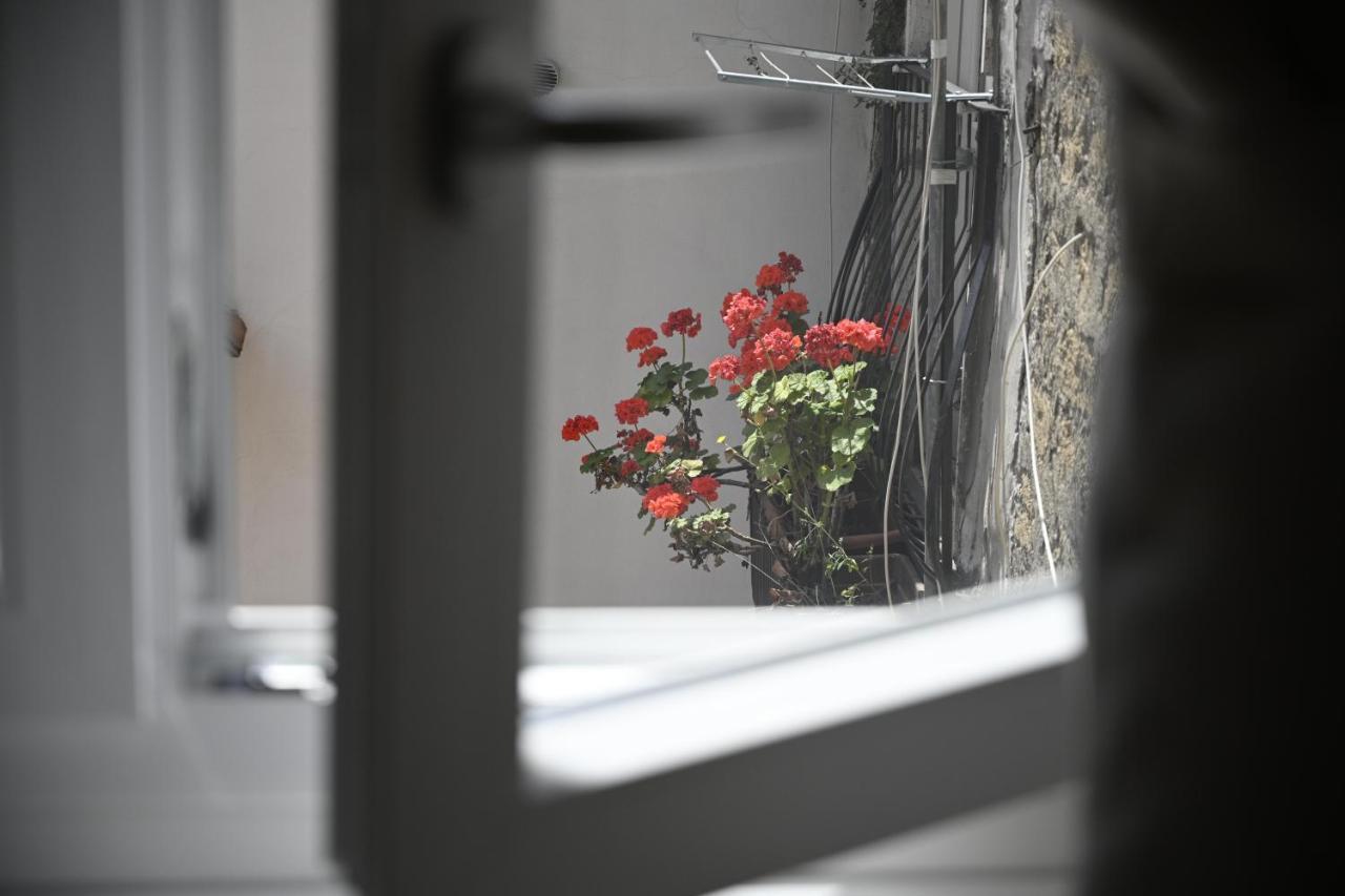 Casa Donna Francy City Center Napels Buitenkant foto