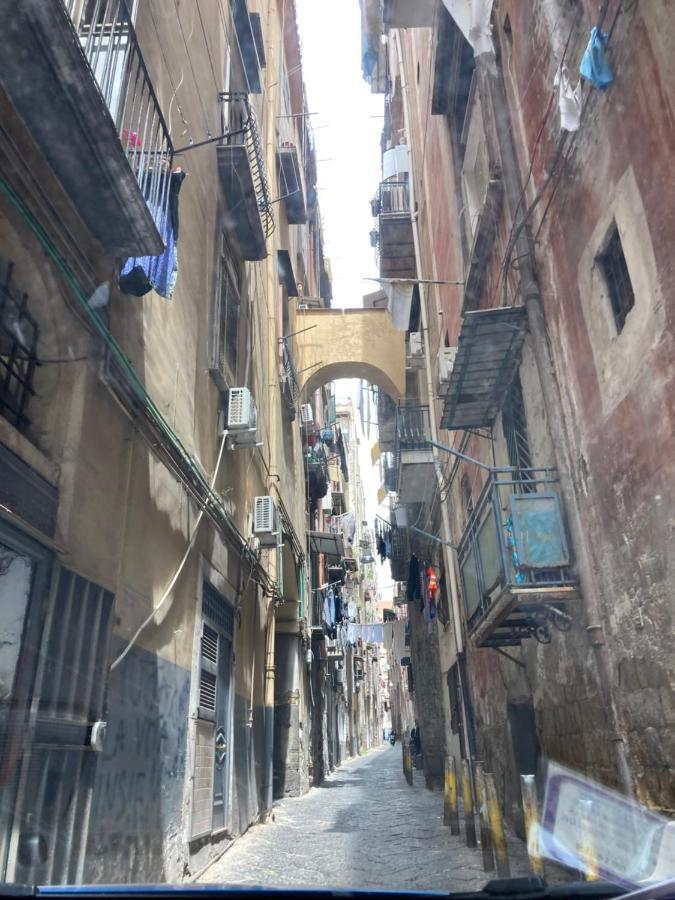 Casa Donna Francy City Center Napels Buitenkant foto