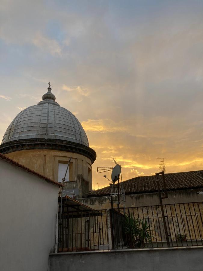 Casa Donna Francy City Center Napels Buitenkant foto